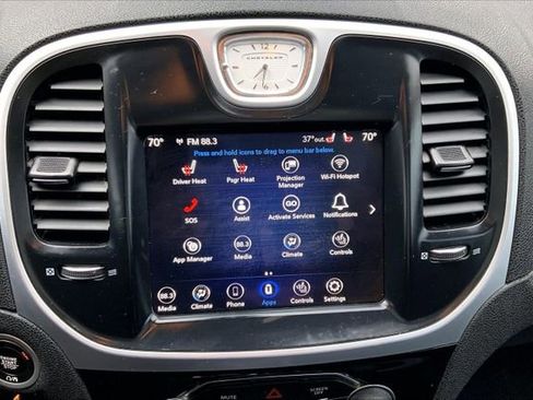 Used 2023 Chrysler 300 Touring L image 37