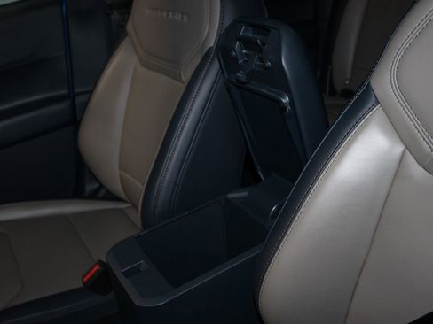 Used 2025 Ford Maverick Lariat w/ 4K Tow Package image 20