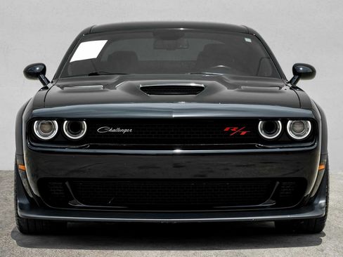 Used 2021 Dodge Challenger R/T Scat Pack RWD image 5