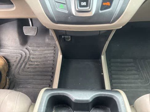 Used 2018 Honda Odyssey EX image 18