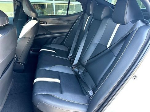 Used 2025 Toyota Camry SE w/ Convenience Package FWD image 18