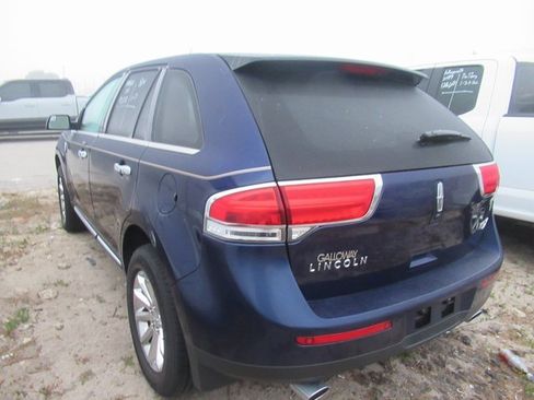 Used 2011 Lincoln MKX Base w/ 101A Rapid Spec Order Code image 4
