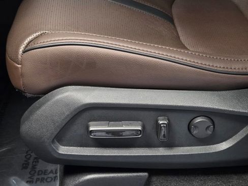 Used 2024 Honda Pilot Elite image 8