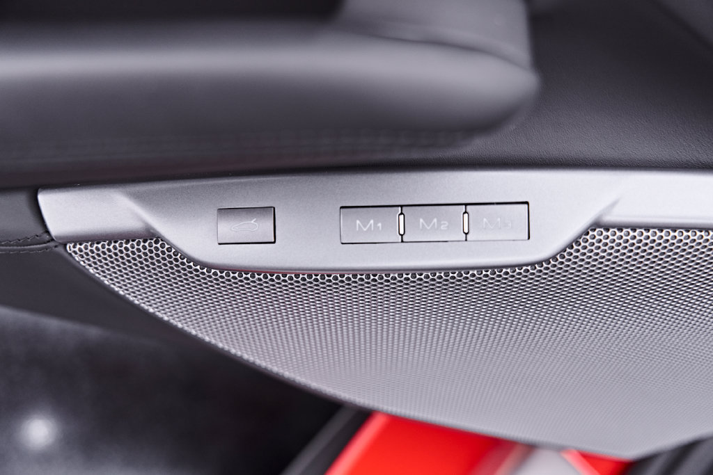 Used 2022 Ferrari Portofino M RWD image 47
