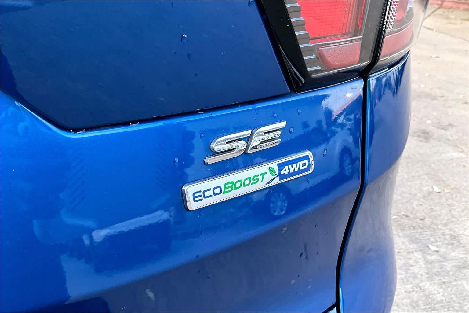 Used 2018 Ford Escape SE w/ SE Sport Appearance Package AWD/4WD image 10