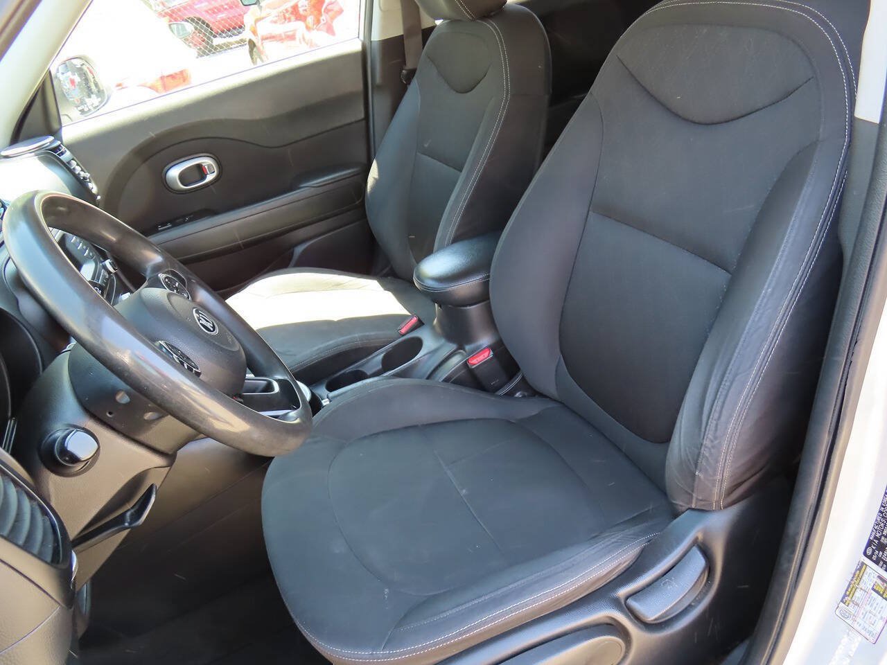 Used 2014 Kia Soul FWD image 19