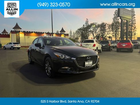 Used 2018 MAZDA MAZDA3 Touring image 1