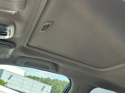 Used 2019 Subaru Crosstrek 2.0i Limited w/ Moonroof Package w/Navigation image 10