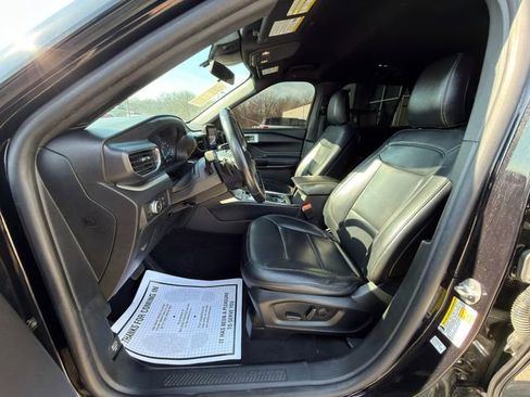Used 2020 Ford Explorer XLT w/ Equipment Group 202A image 22