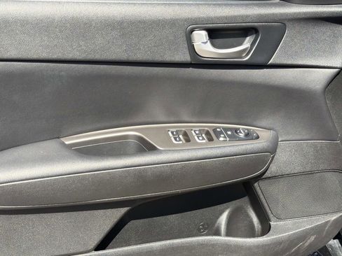 Used 2020 Kia Optima S image 11