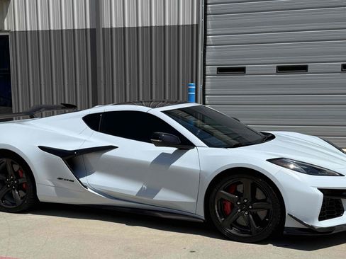 Used 2023 Chevrolet Corvette Z06 w/ Engine Appearance Package RWD image 74