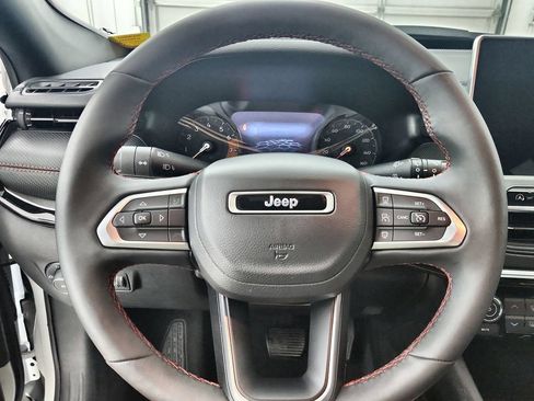 Certified 2026 Jeep Compass Trailhawk AWD/4WD image 25