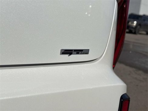 New 2026 Kia K4 GT-Line image 4