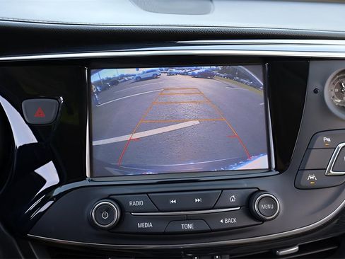 Used 2018 Buick Envision Premium image 20