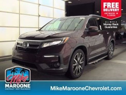 Used 2022 Honda Pilot Touring image 1