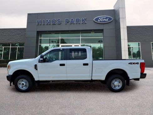 Used 2022 Ford F350 XL w/ Power Equipment Group AWD/4WD image 4