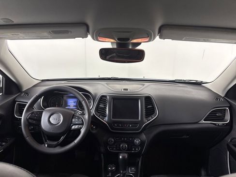 Used 2023 Jeep Cherokee Altitude Lux image 18