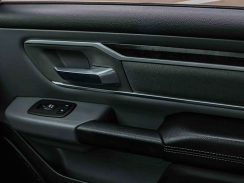 Used 2022 RAM 1500 Big Horn AWD/4WD image 16