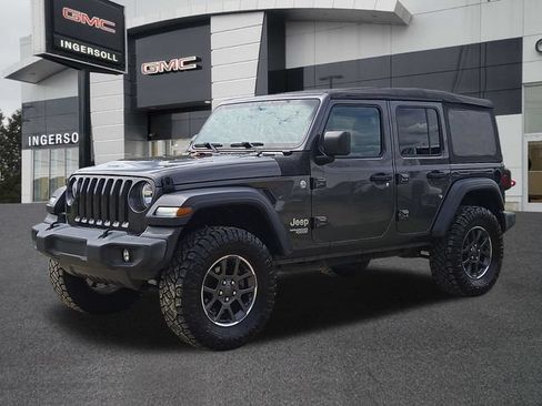 Used 2018 Jeep Wrangler Unlimited Sport S AWD/4WD image 33