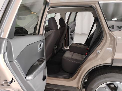 Used 2024 Nissan Rogue SV FWD image 54