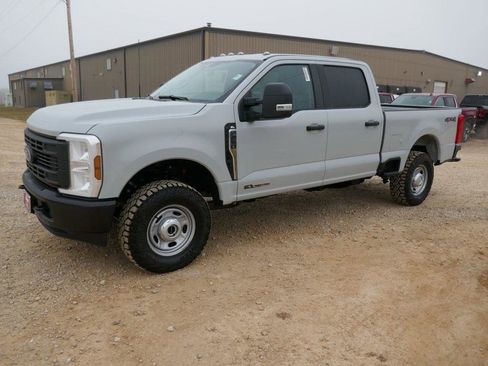 New 2026 Ford F250 XL w/ XL Off-Road Package image 7