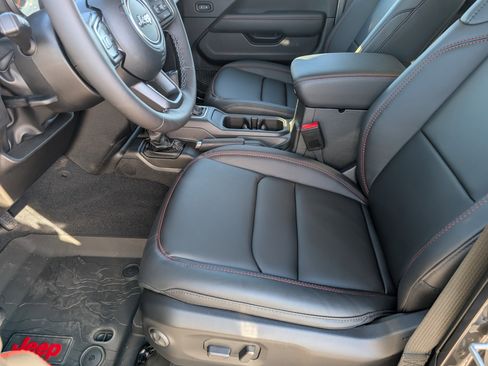 New 2026 Jeep Gladiator Rubicon AWD/4WD image 7