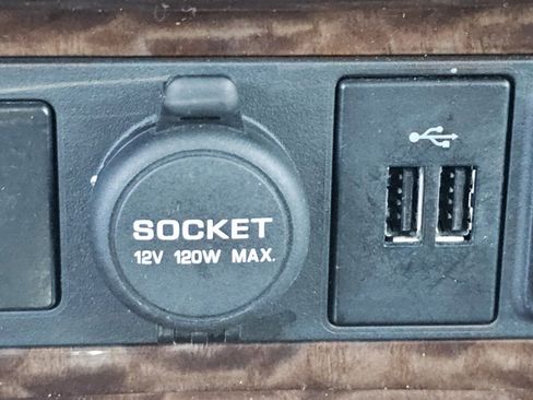 Used 2018 Nissan Armada SL w/ Premium Package image 14