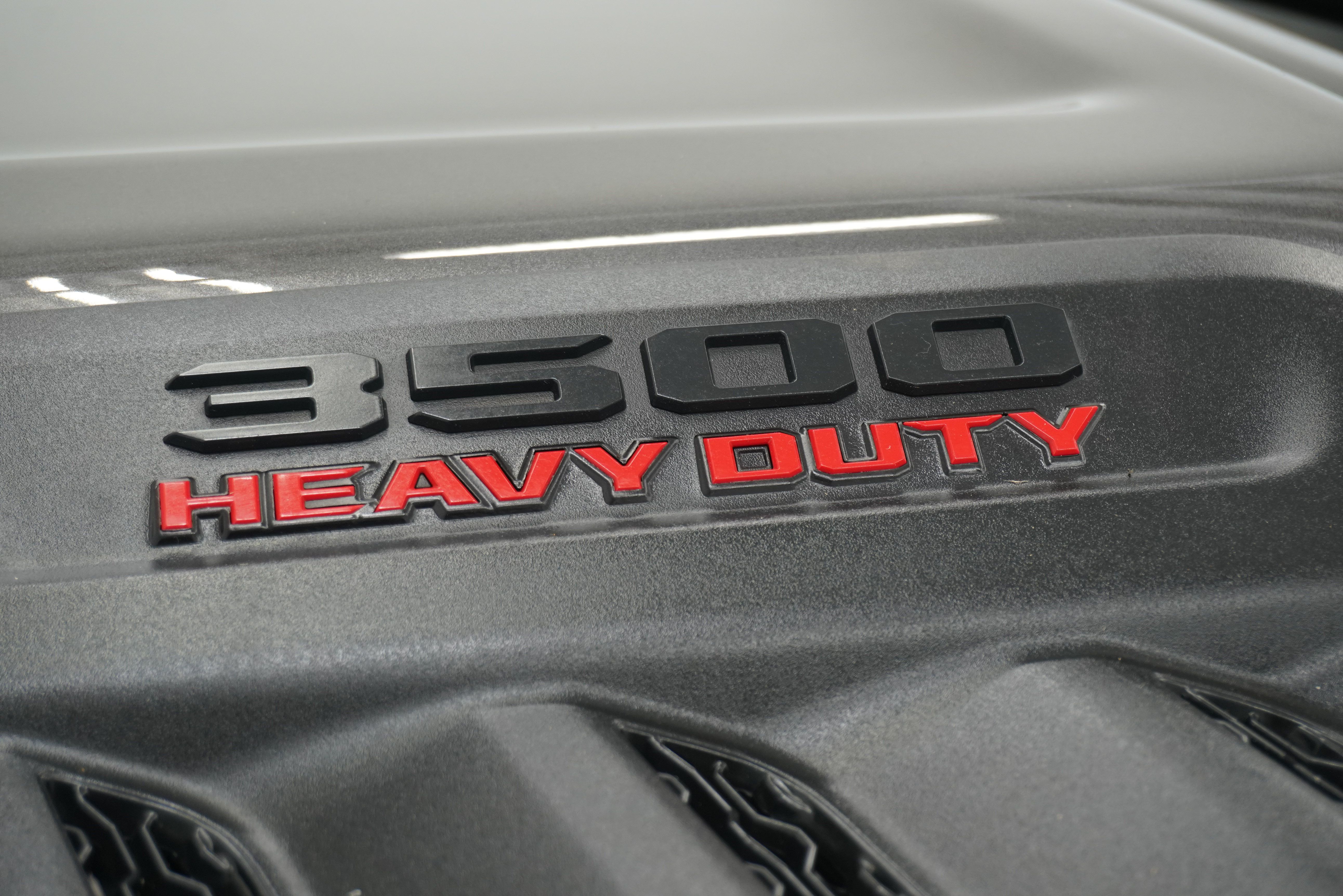 Used 2025 RAM 3500 Limited AWD/4WD image 8