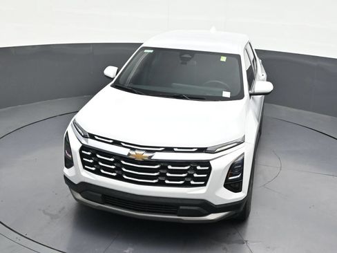 Used 2026 Chevrolet Equinox LT AWD/4WD image 23