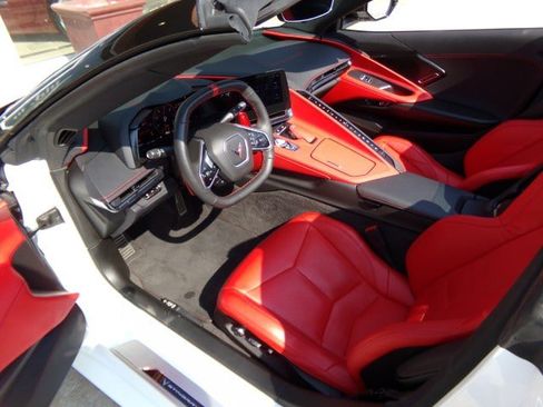 Used 2024 Chevrolet Corvette Stingray Preferred Conv w/ Z51 Performance Package RWD image 23