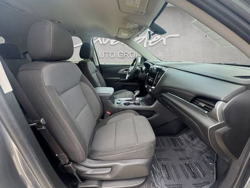Used 2021 Chevrolet Traverse LS FWD image 24