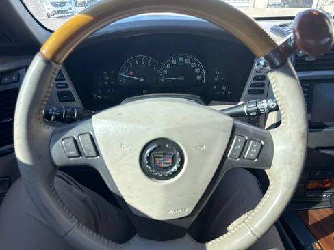 Used 2004 Cadillac XLR RWD image 9
