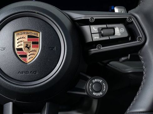 Certified 2026 Porsche Cayenne Coupe AWD/4WD image 11