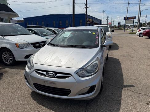 Used 2012 Hyundai Accent GS FWD image 35