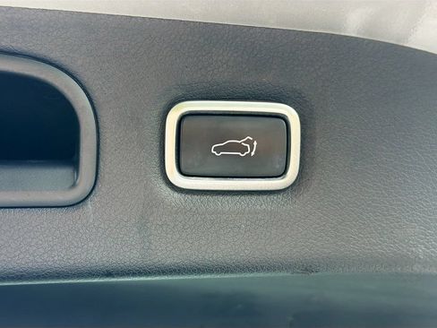 Used 2022 Kia Stinger GT2 AWD/4WD image 32