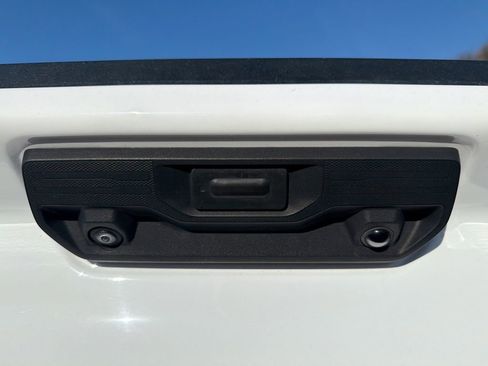 Used 2022 Chevrolet Silverado 1500 Custom image 34