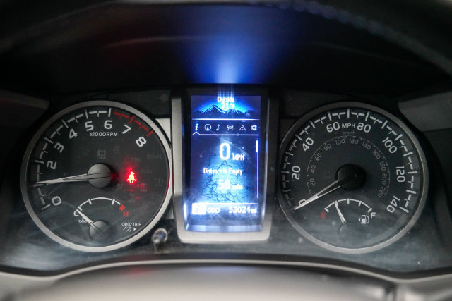 Used 2021 Toyota Tacoma TRD Sport w/ TRD Premium Sport Package AWD/4WD image 25