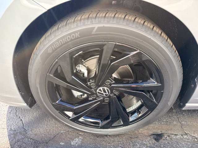 New 2027 Volkswagen Jetta SE FWD image 36