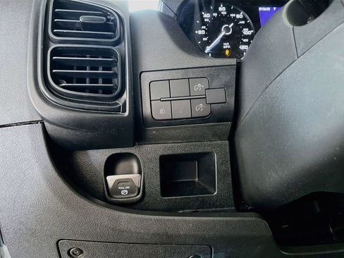 Used 2024 RAM ProMaster 2500 w/ Safety Group FWD image 10