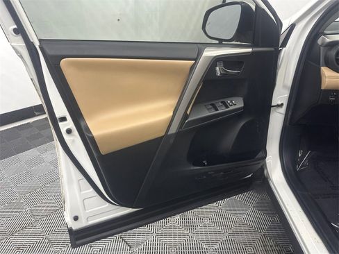 Used 2017 Toyota RAV4 XLE image 11