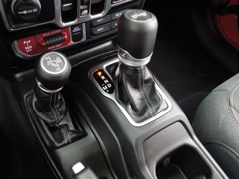 Used 2025 Jeep Wrangler Unlimited Sport S 4xe AWD/4WD image 10