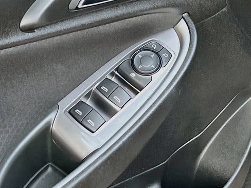 Used 2024 Chevrolet Malibu RS FWD image 17
