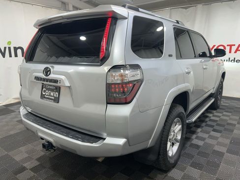 Used 2021 Toyota 4Runner SR5 Premium w/ Moonroof Package AWD/4WD image 8