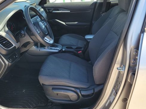 Used 2021 Kia Seltos LX AWD/4WD image 6