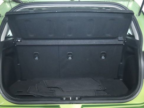 Used 2023 Hyundai Venue SEL FWD image 33
