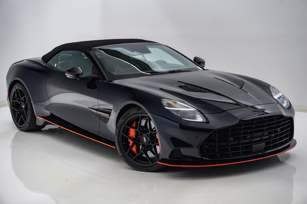 Used 2026 Aston Martin Vanquish Convertible RWD image 5