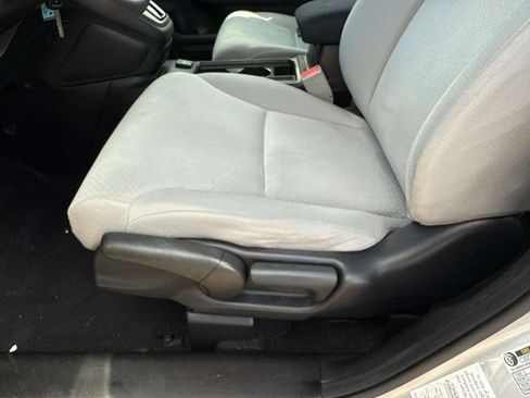 Used 2015 Honda CR-V LX image 20