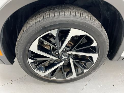 Used 2023 Mitsubishi Outlander SE image 26