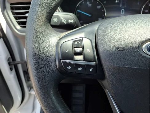Used 2022 Ford Escape SE AWD/4WD image 16