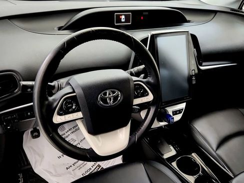 Certified 2018 Toyota Prius Prime Premium FWD image 24